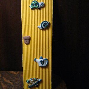 🐌 Incomparable Buttons Garden Tools Critters